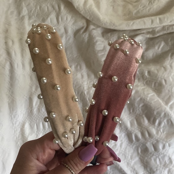 🦋2/$26 Set of 2 pearl knotted headbands - Picture 5 of 5